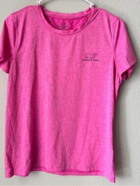 Vineyard Vines Performance Shirt Womens Medium Pink Heathered Whale Graphic Tee